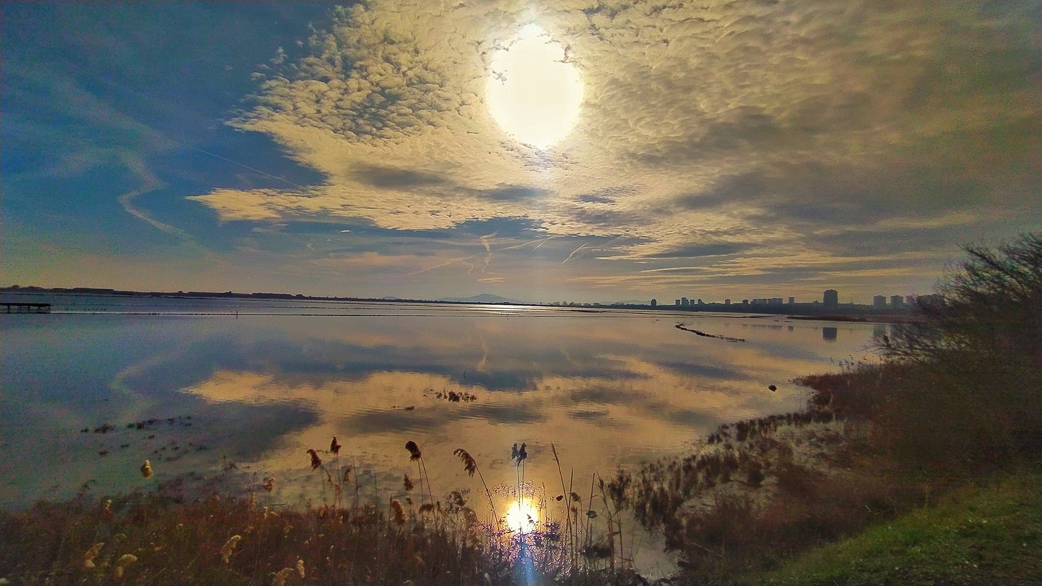 Атанасовско езеро - сн. Спас Узунов.jpg