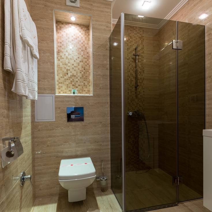 ВИЛА ФЛОРЕНЦИЯ АПАРТАМЕНТИ БАНЯ.jpg