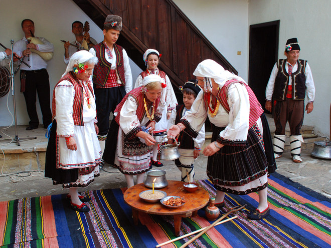 traditsionni_bylgarski_zanayati.jpg
