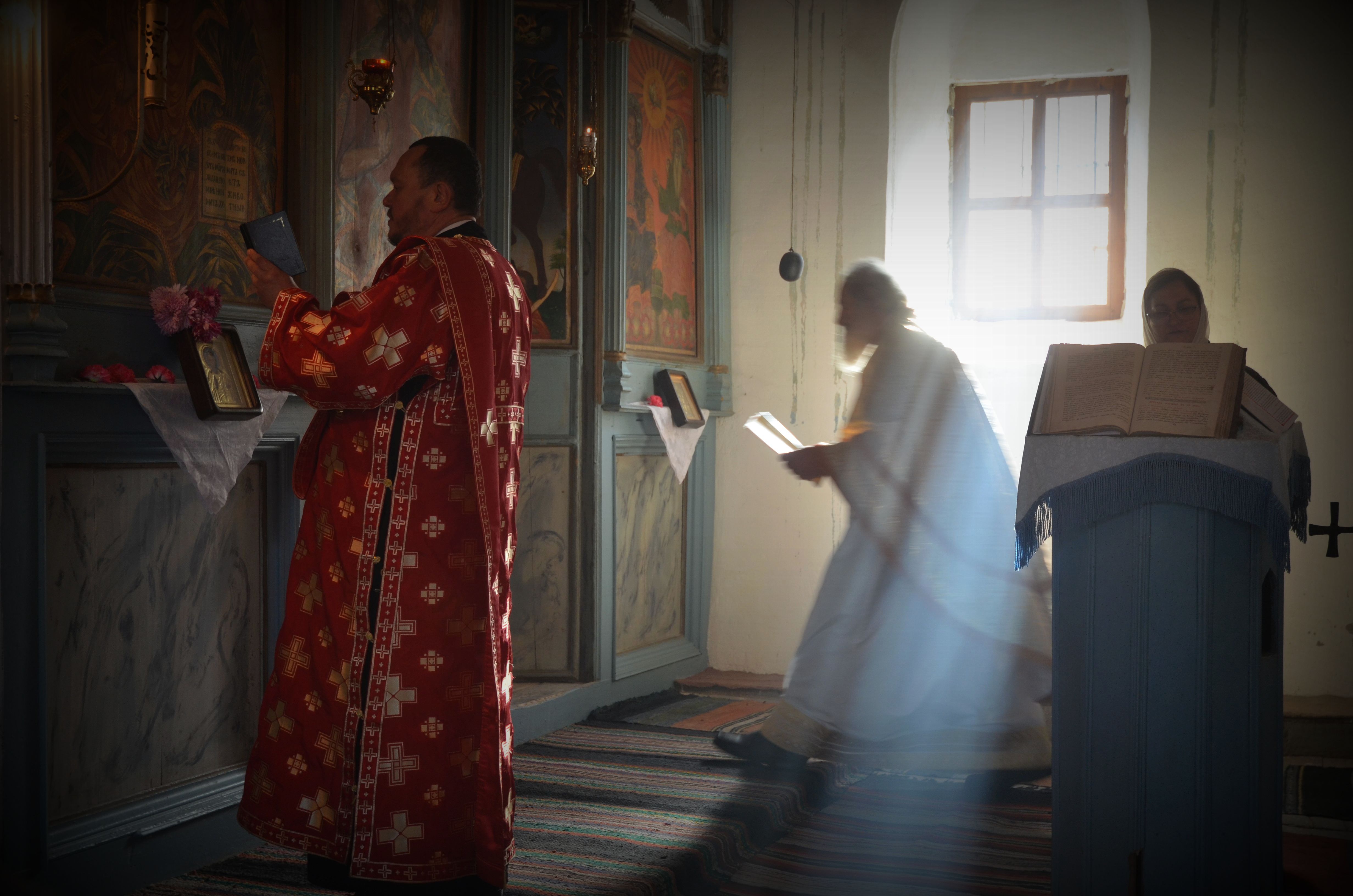 „СВЕТЛИНА ОТ ГОРЕ“ - Храм 'Свети Архангел Михаил' с.Побит камък